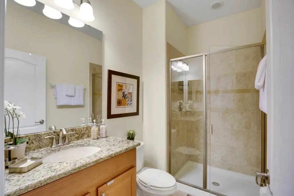 4 Bedrooms 3 Bathrooms Paradise Palms 8881 Cp