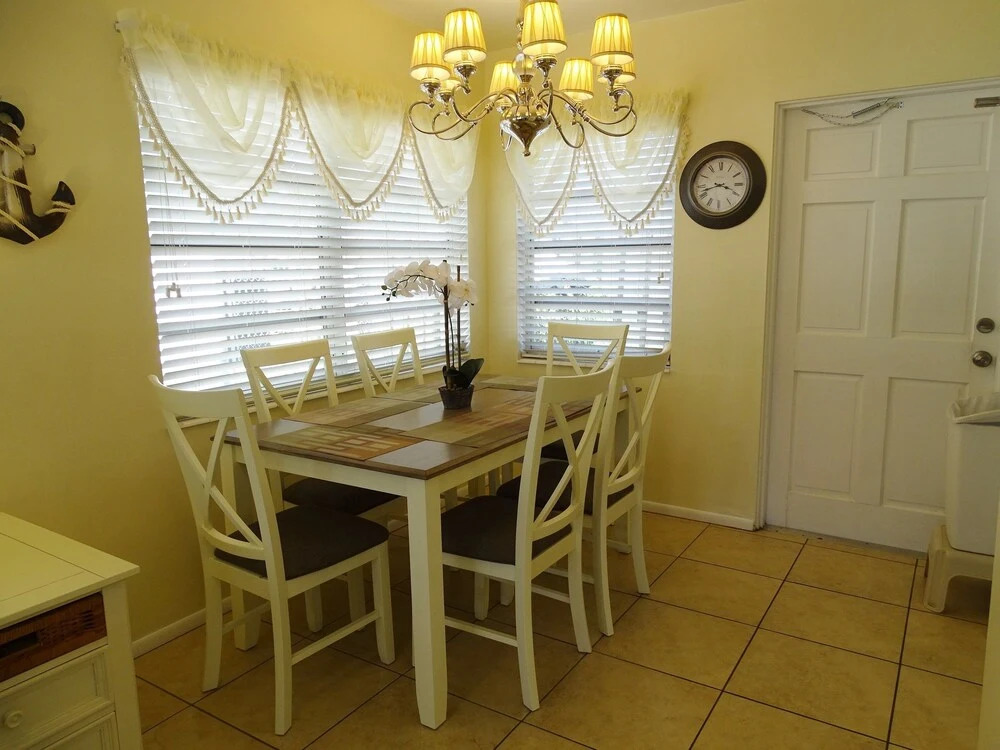 Aloha Kai - 50 2 Bedrooms 1.5 Bathroom Apts