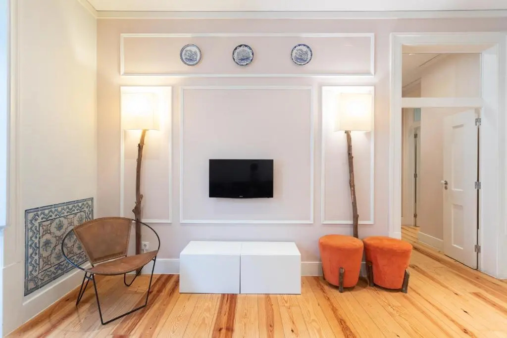 Baixa Cozy 2BR with AC - by LU Holidays
