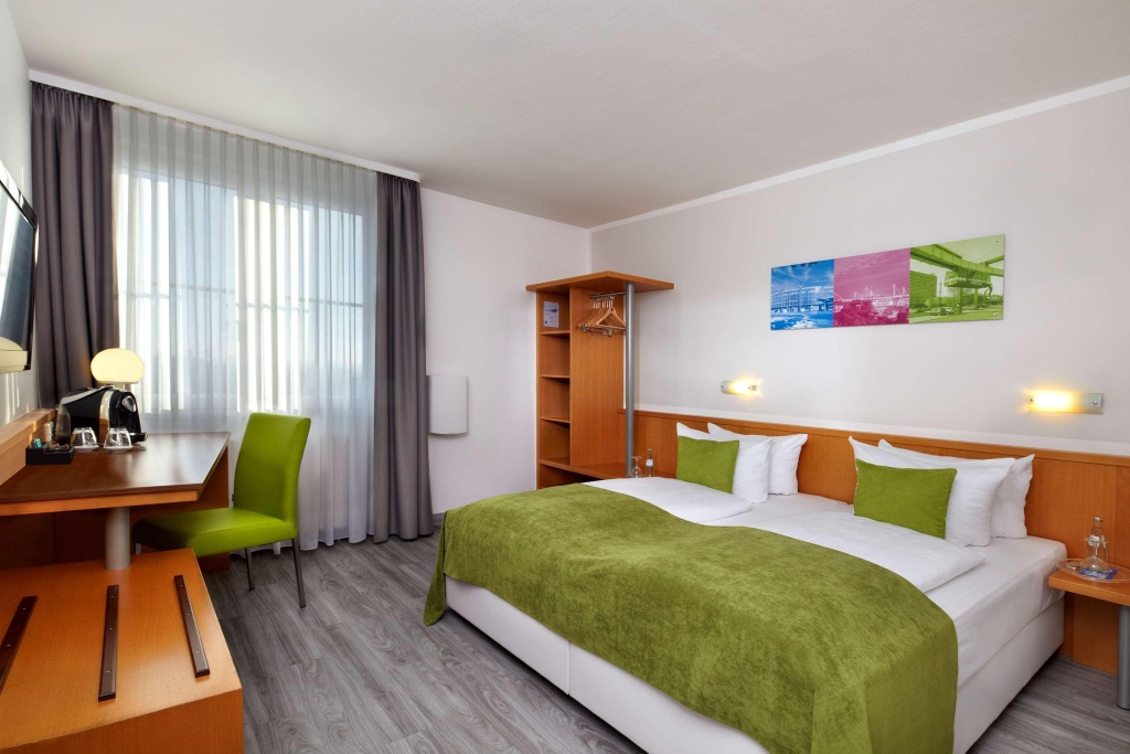 Отель Courtyard by Marriott Dortmund