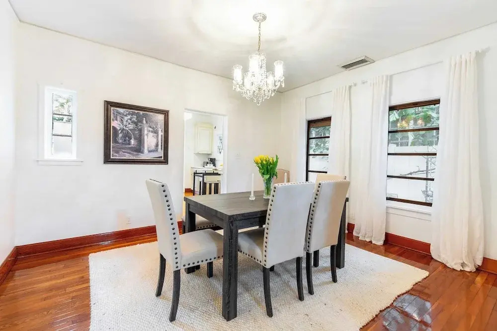 Las Olas Oasis by Avantstay Minutes to the Beach + Hot Tub