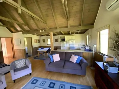Crabapple Cottage