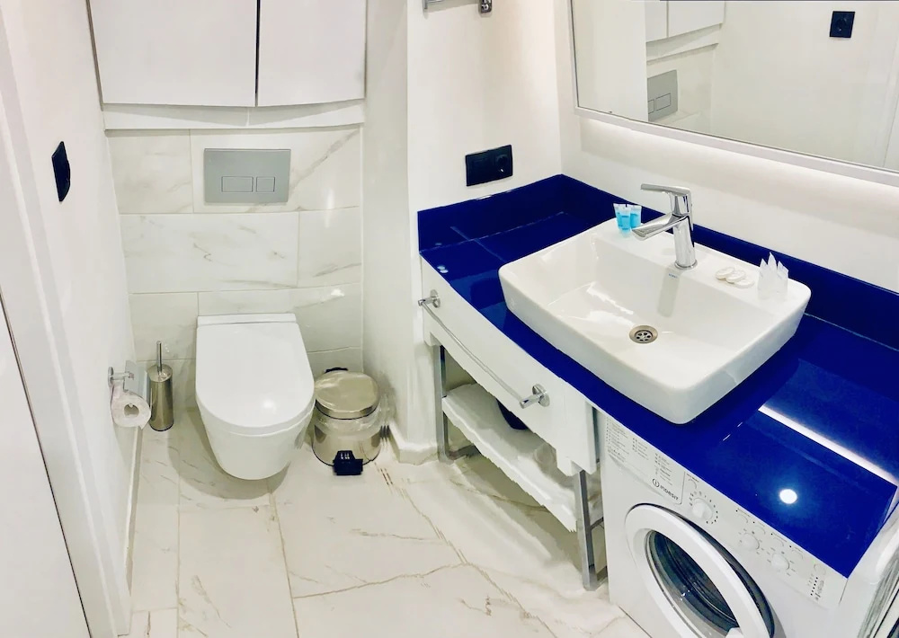 Royal Sea Breeze Apartments