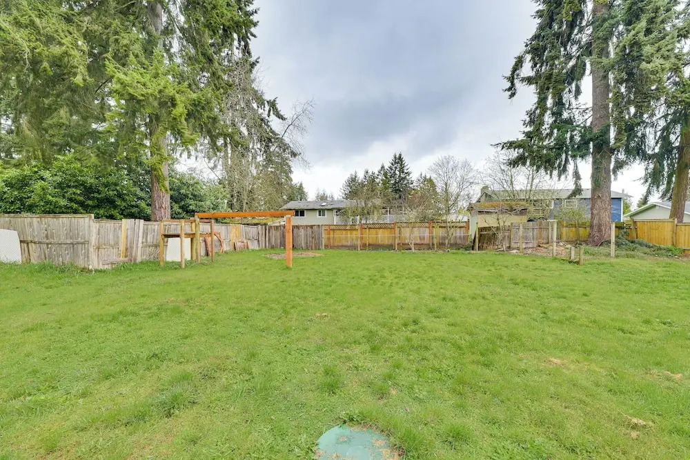 Olympia Home w/ Deck ~ 7 Mi to Amtrak Train!