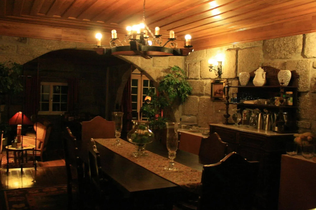 Casa De Canilhas