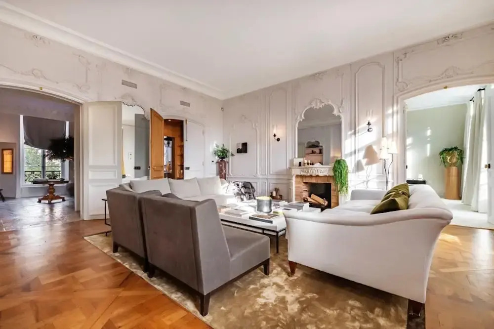Luxury 3BR Flat Near the Champs Elys es