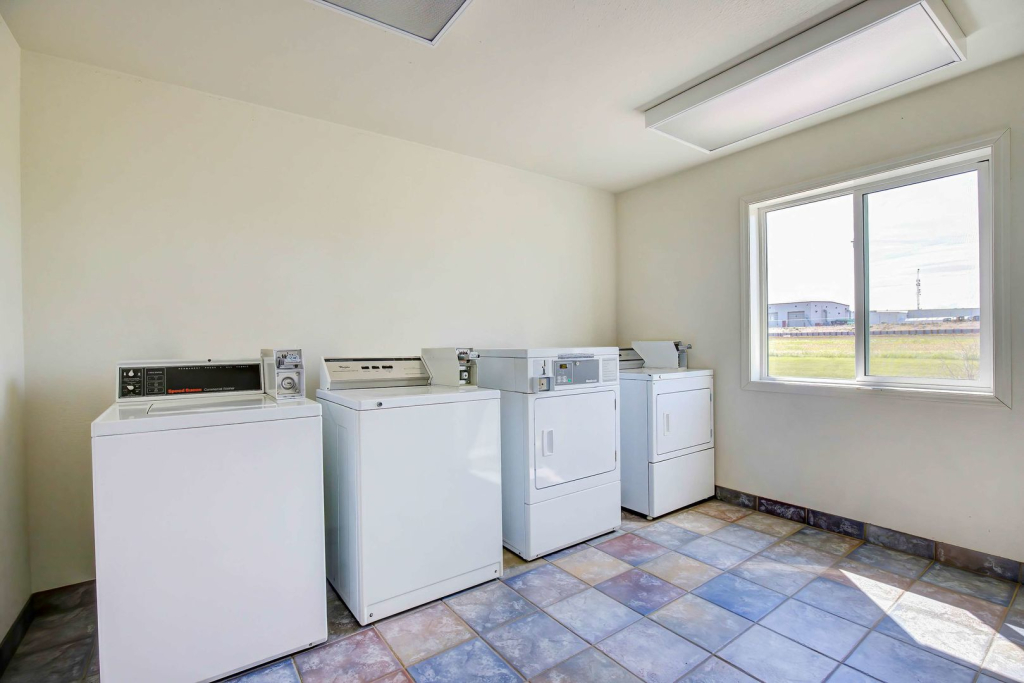 Motel 6-Grande Prairie, AB