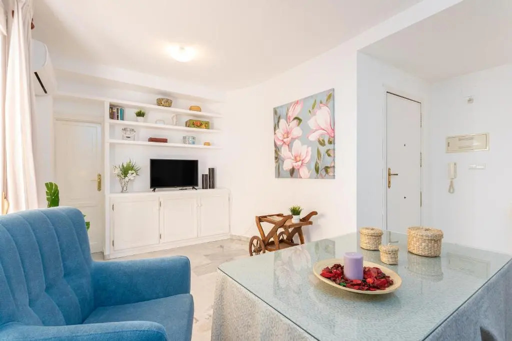 Los Boliches Beach Apartment by GHR Rentals