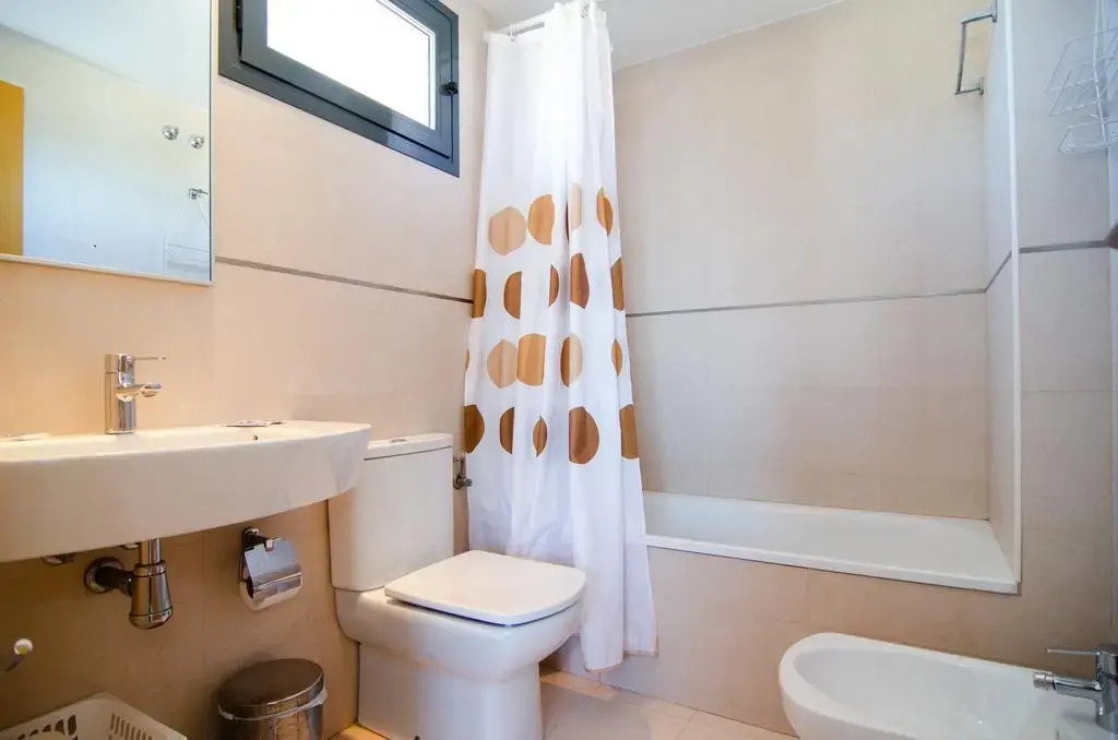 Apartamentos con terraza Torre DOboe by Renthas