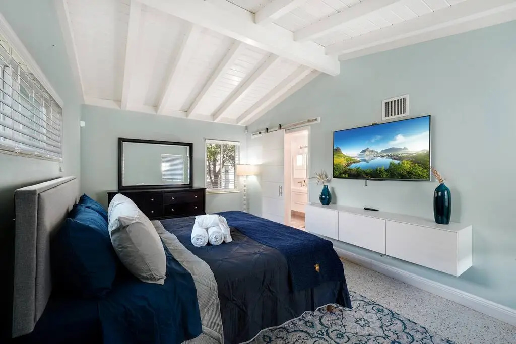 Aqua House in Fort Lauderdale