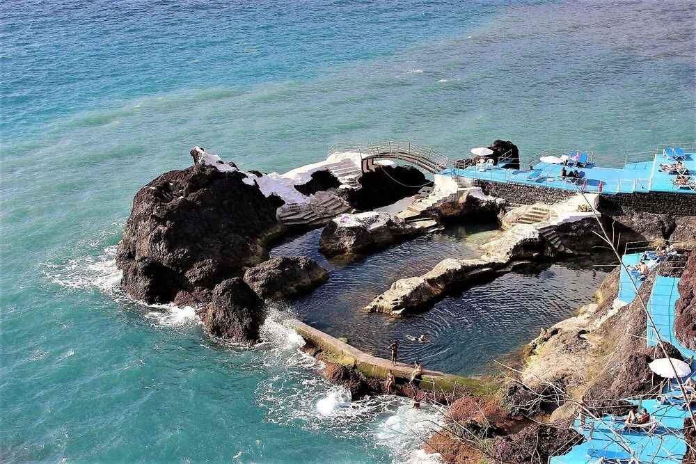 Ocean Cliffs Apartments