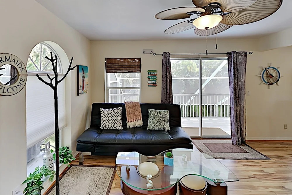 144 Gulf Island Dr Home