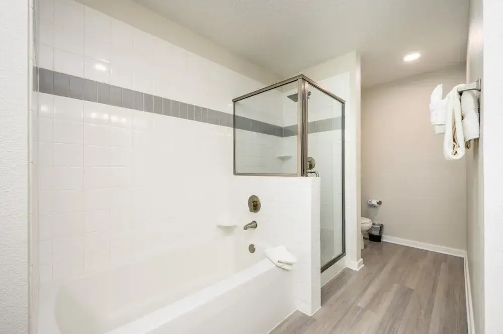 New Modern Vista Cay Reserve Condo - 6003
