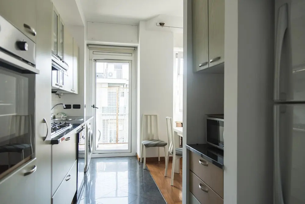 Bright Terrace Apartment in University District
