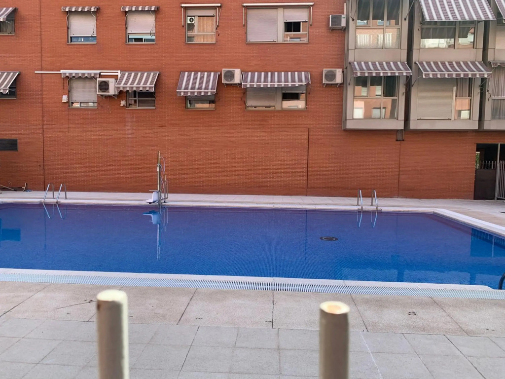 Apartamentos Suites Torr en Caja Mágica - Madrid