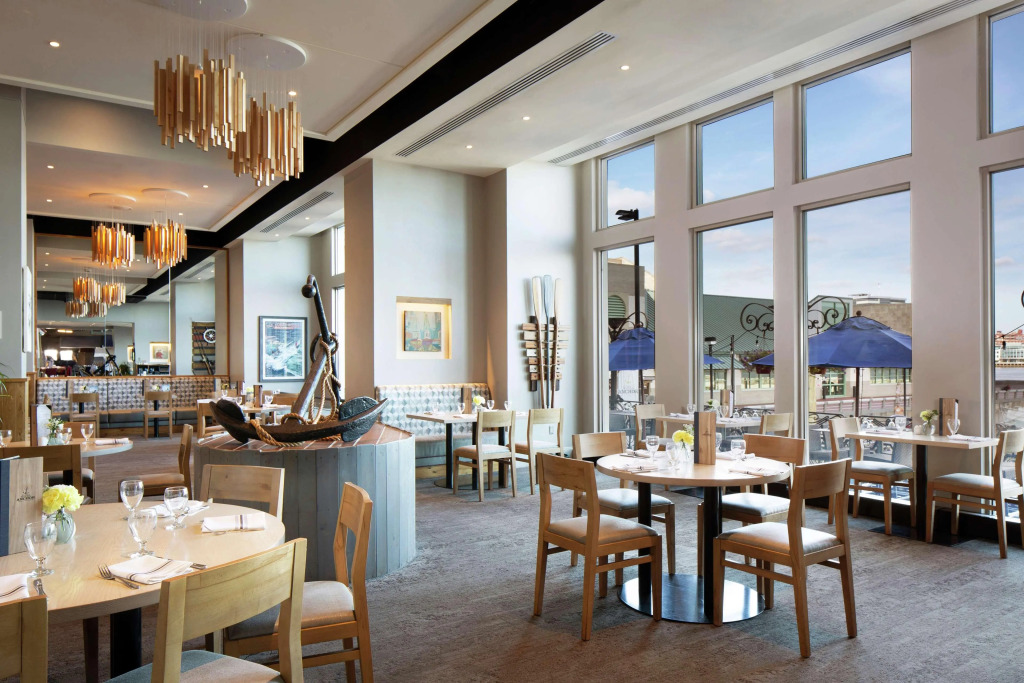 Hilton Philadelphia at Penns Landing