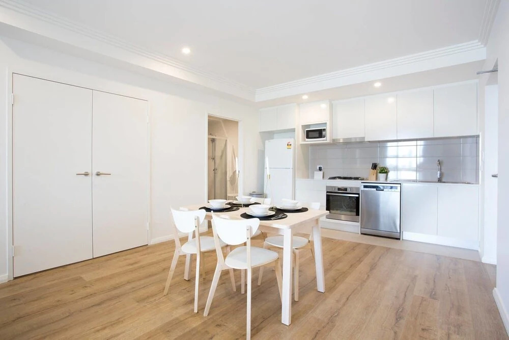 Designer Executive Apartment + Parking near Train