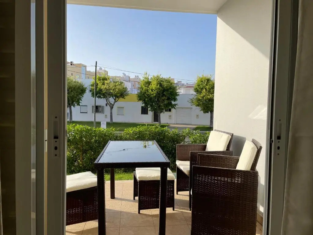 Vila Praia 7 - Beach & Pool apartment