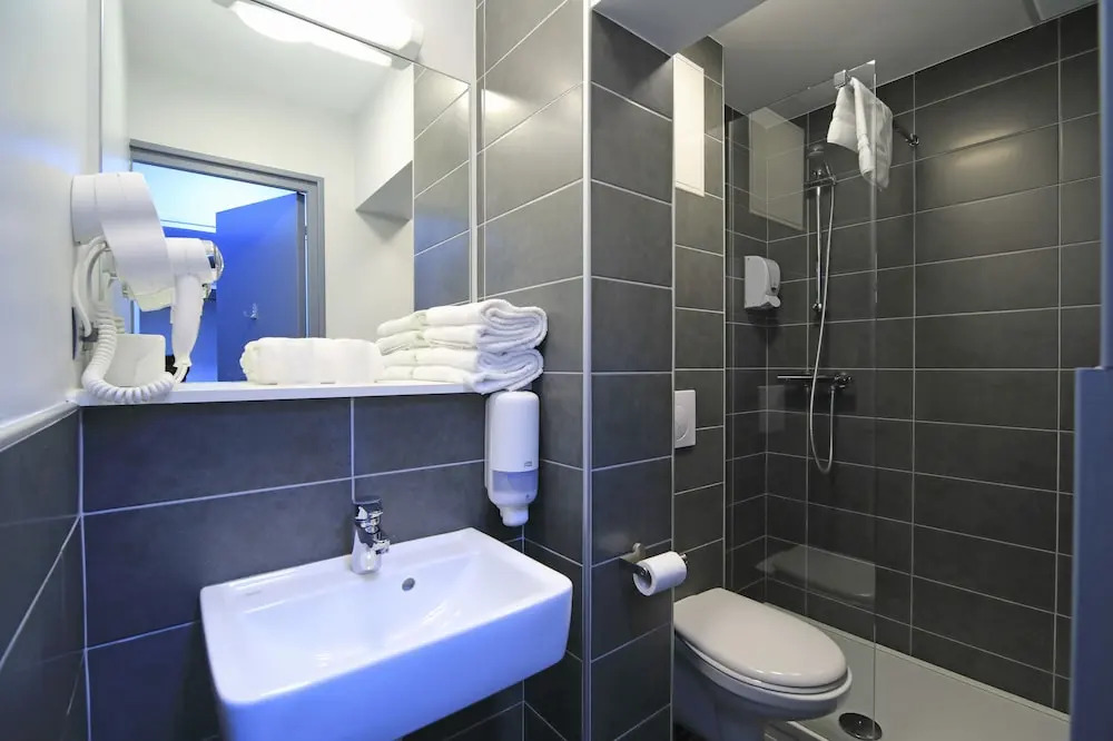 Brit Hotel Essentiel Dunkerque-Gravelines