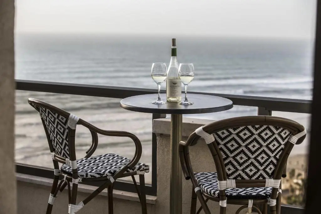 Penthouse - 1st Line To The Sea