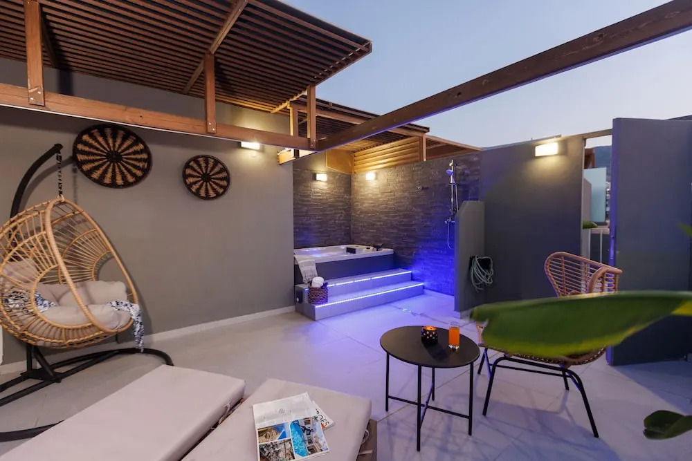 Hersonissos Beach Front Suites
