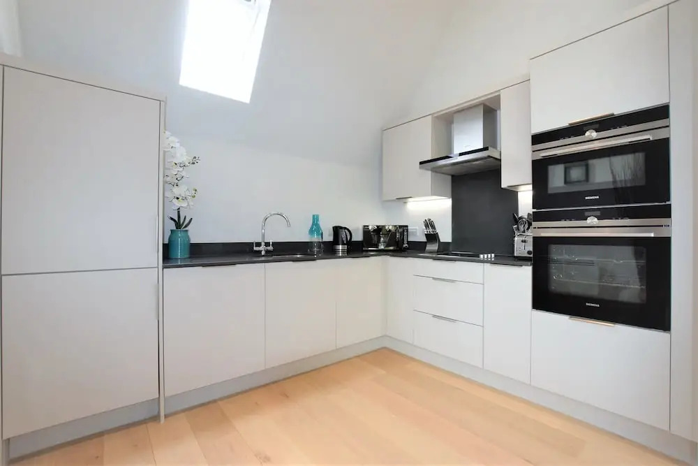 Primrose Apartment - yourapartment