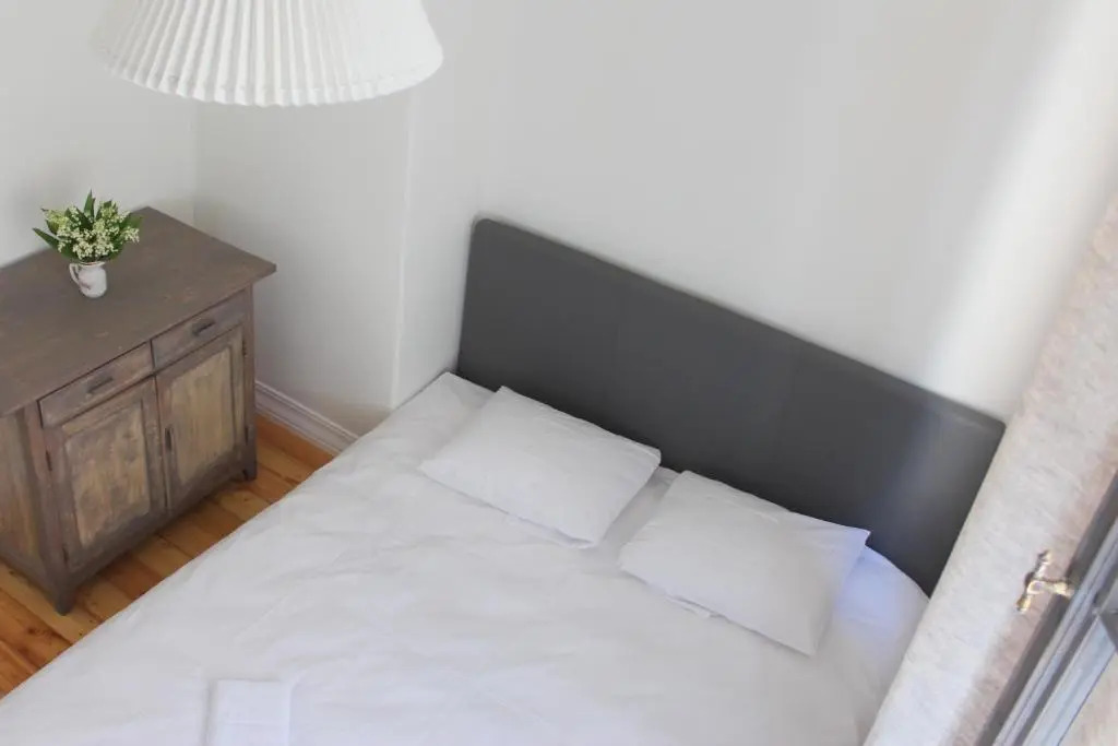 2 room apartment in embasy area