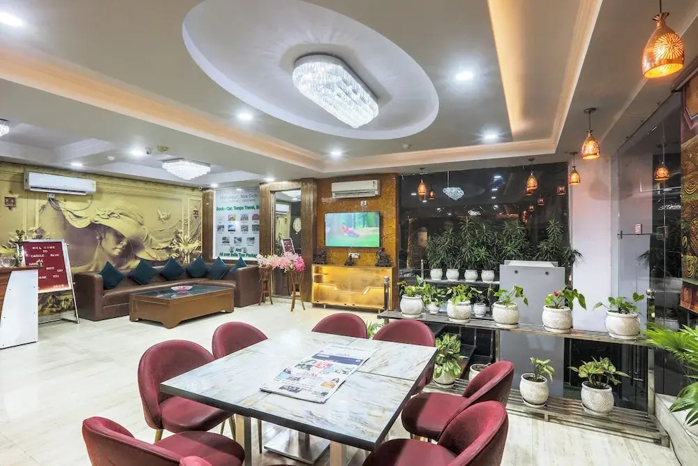 FabHotel Clink