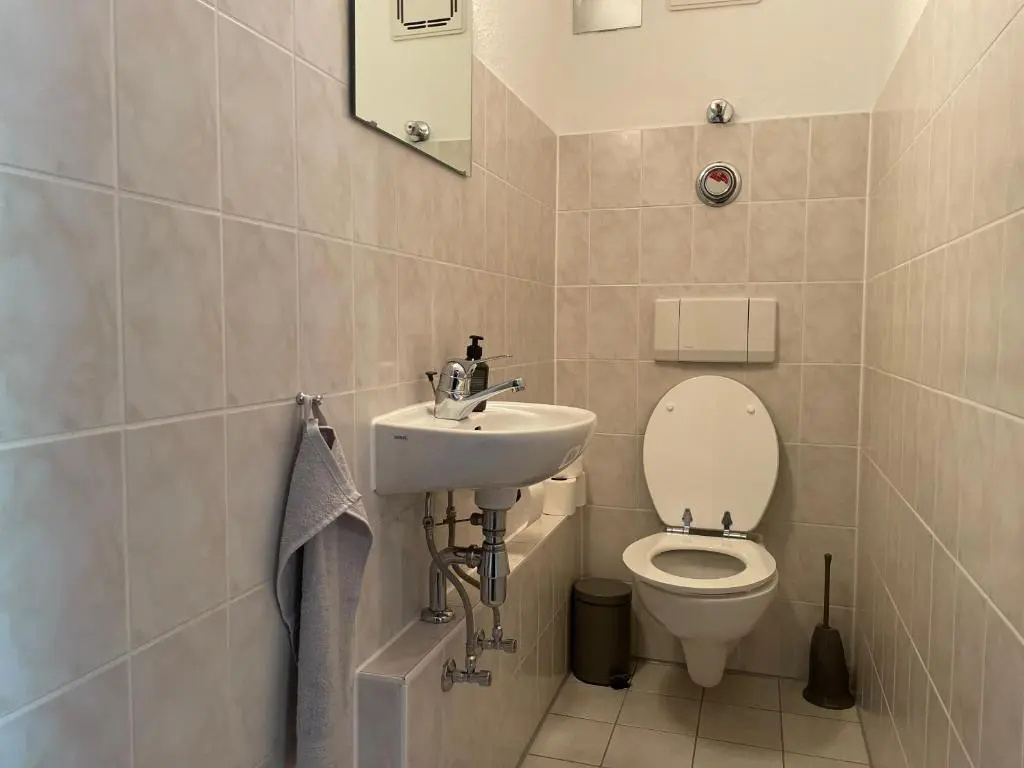 Holiday Business Apartment I 2,5 room I 60qm I Highspeed WLAN l near City and Fair I Automobil und Tech-Company