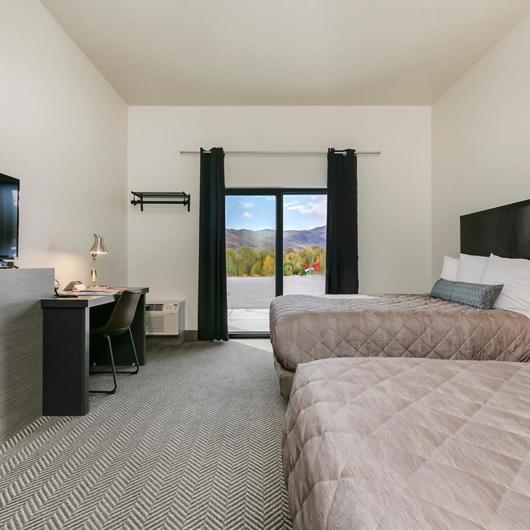 Silver Creek Hotel