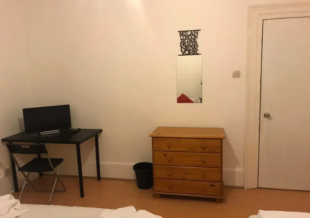 Poplar Guest House