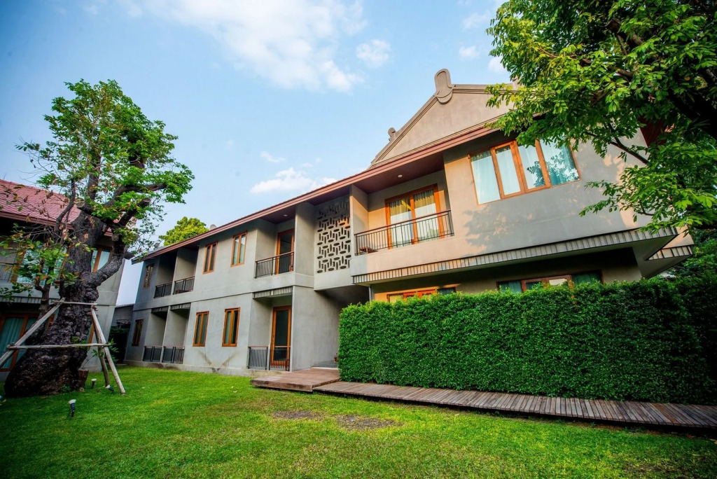Chu Hotel