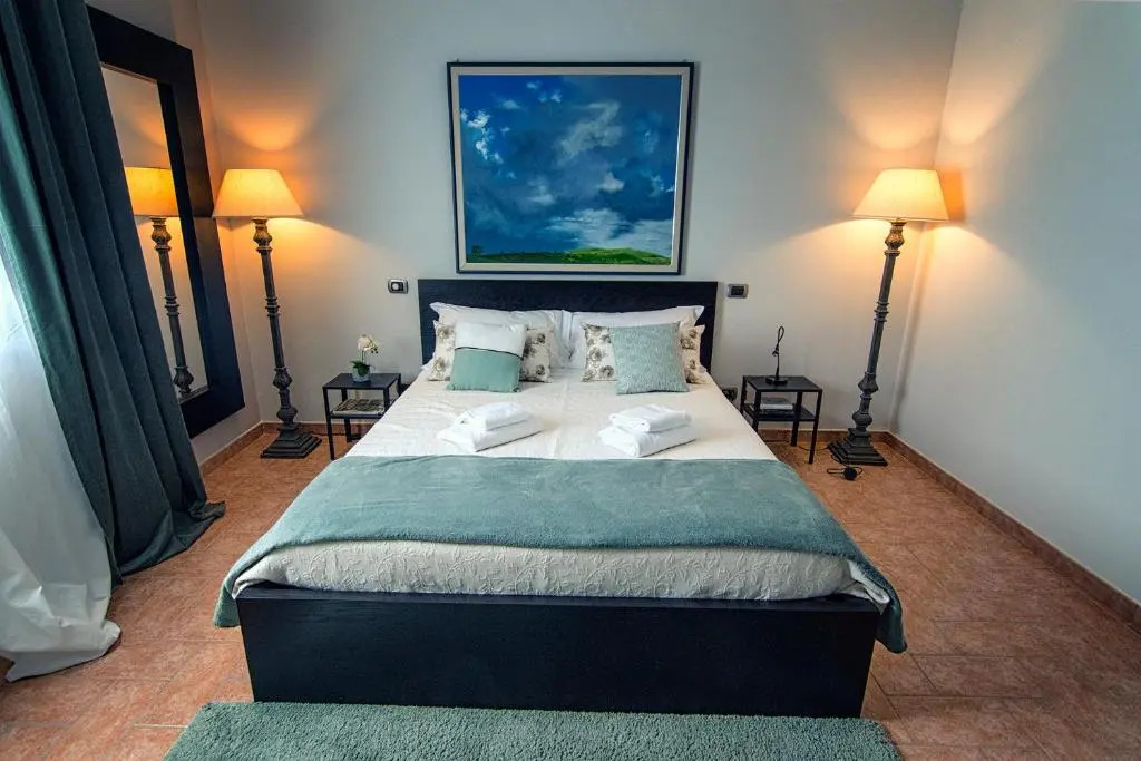 Suite Eleven