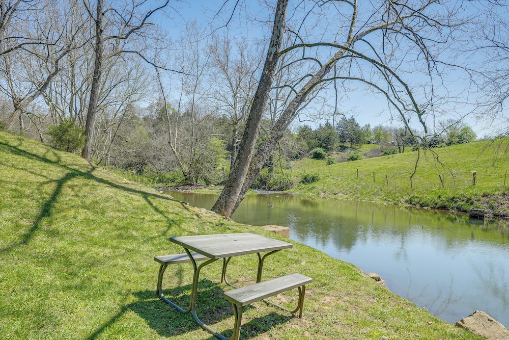 Waterfront Virginia Retreat w/ Canoe, Pets Welcome