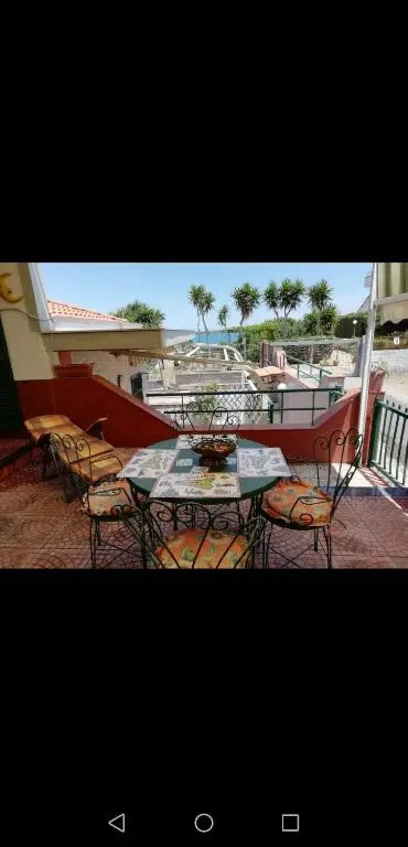 Kenzia house