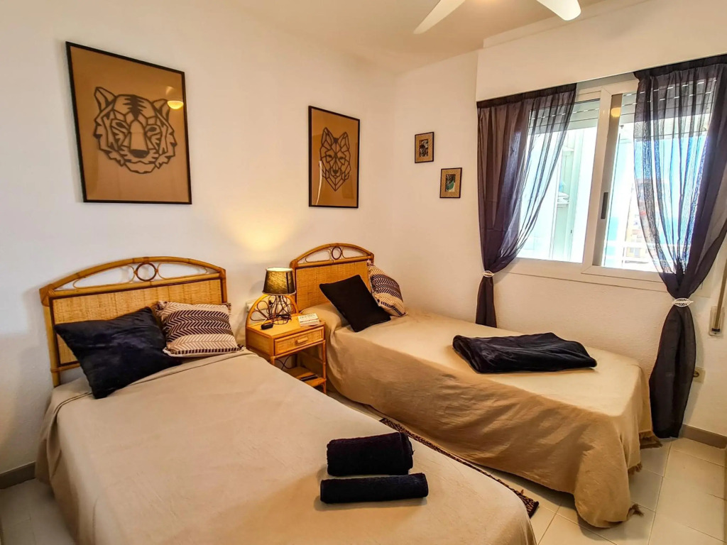 A017- Apartamento en primera línea de la playa Levante La Fosa con garaje