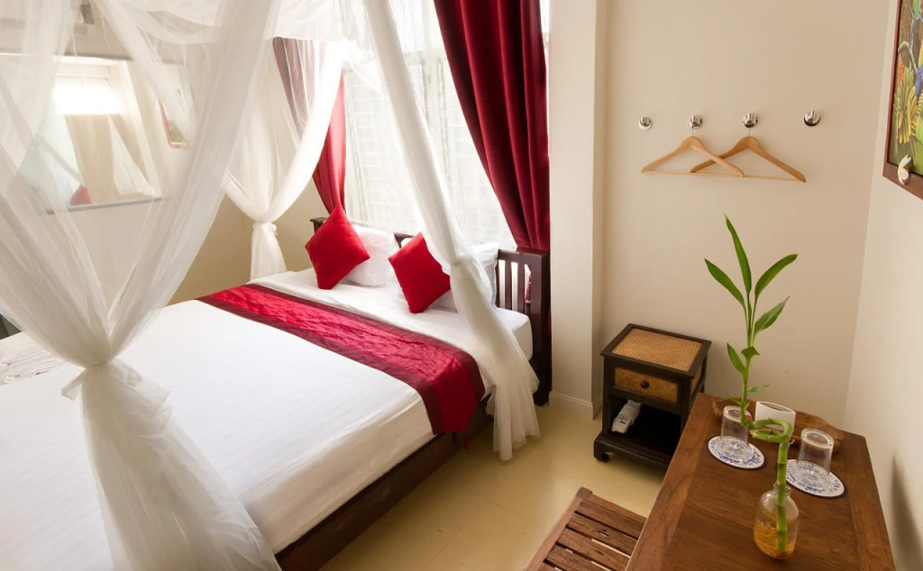 FU House Hostel
