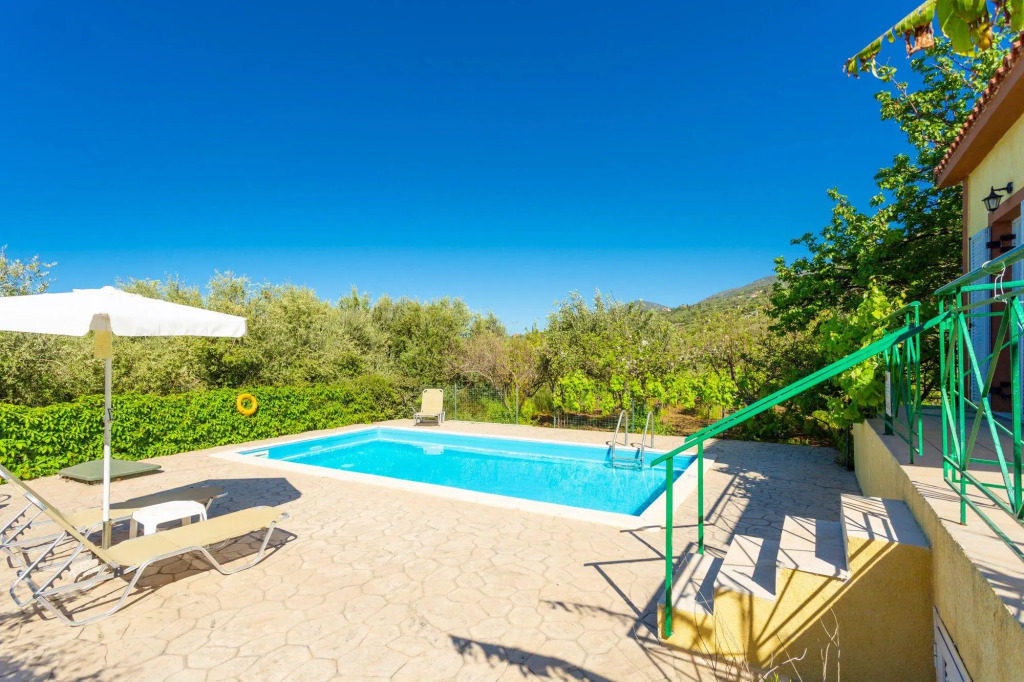Villa Russa Alekos