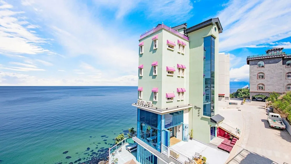 Blue Sea Pension