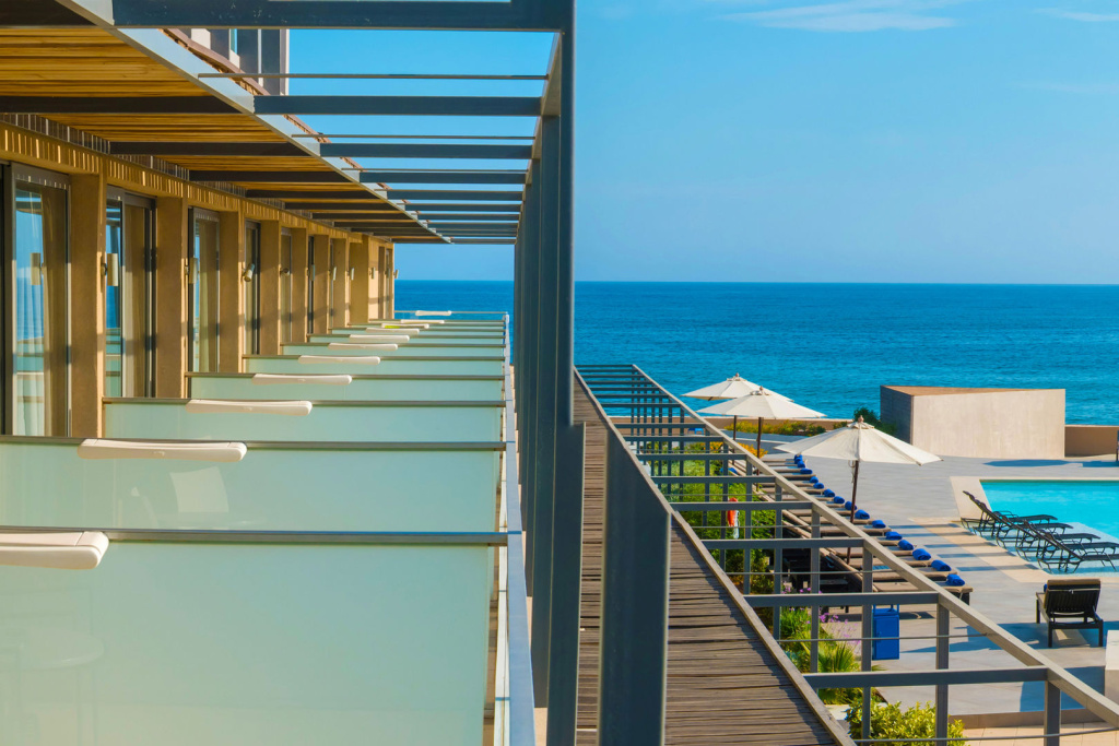I Resort Beach Hotel & Spa
