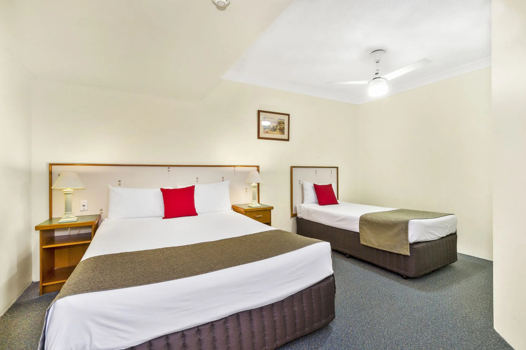 Bayswater Motel