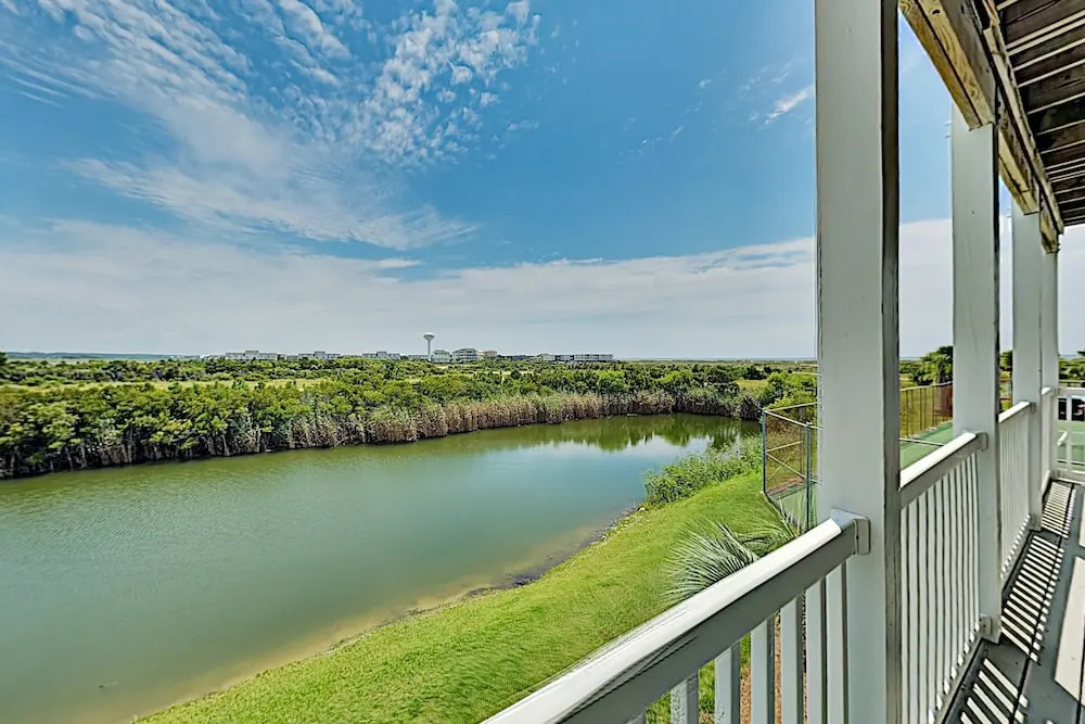 122viaol 4 Bedroom Condo