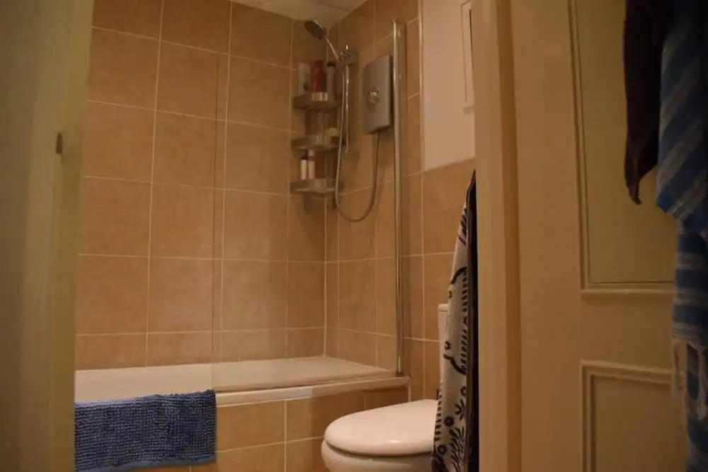 2 Bedroom Islington Apartment With Terrace Sleeps 4