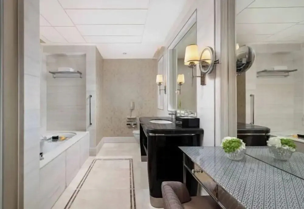Atour Hotel Nanjing Xinjiekou Deji Plaza