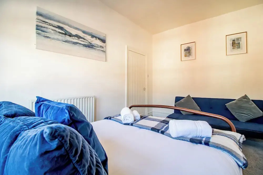 Stylish 3-bed Flat in South Shields