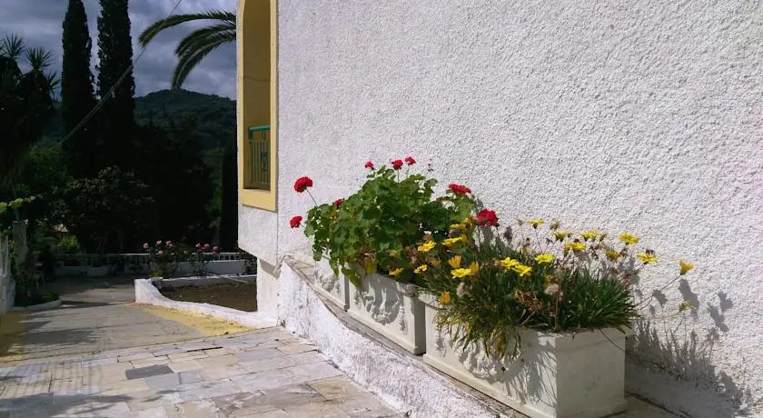 Romantic Studios