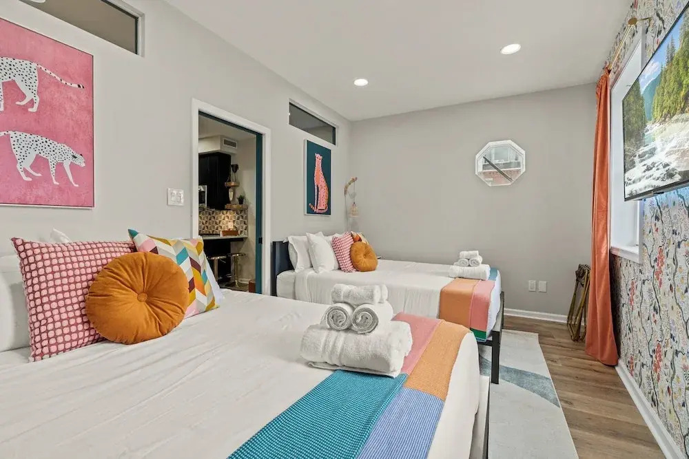 Family Oasis with 3BR, Games, WIFI & BBQ