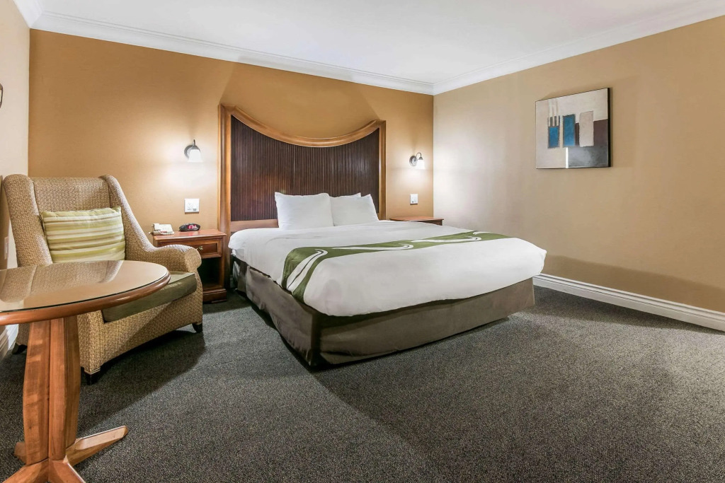 Quality Inn & Suites
