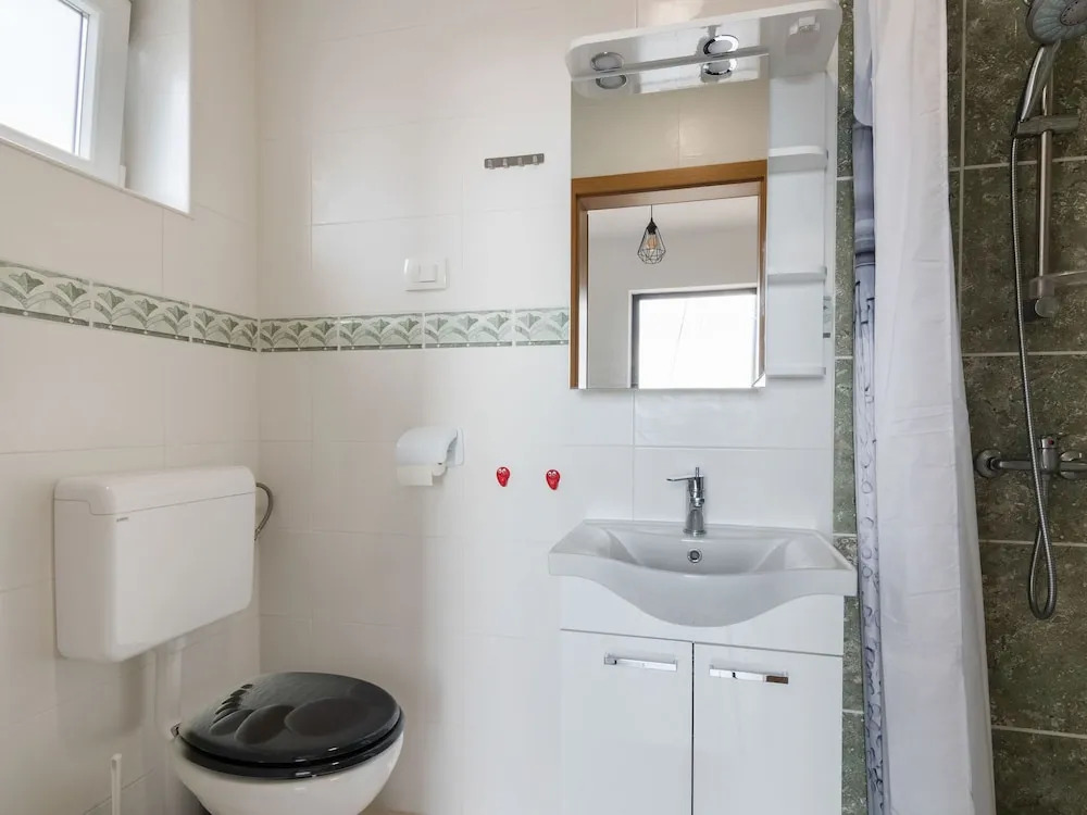 Lovely Apartment in Veprinac With Private Terrace