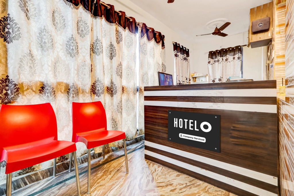 Super OYO Hotel O Adarsh Nagar Near Kavya Hospital